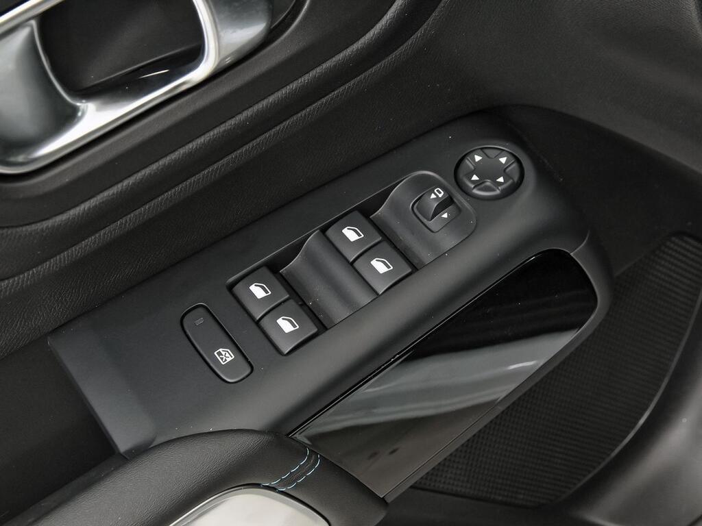 Citroën C5 Aircross HYBRID 100kW (136CV) e-DCS6 Plus 13