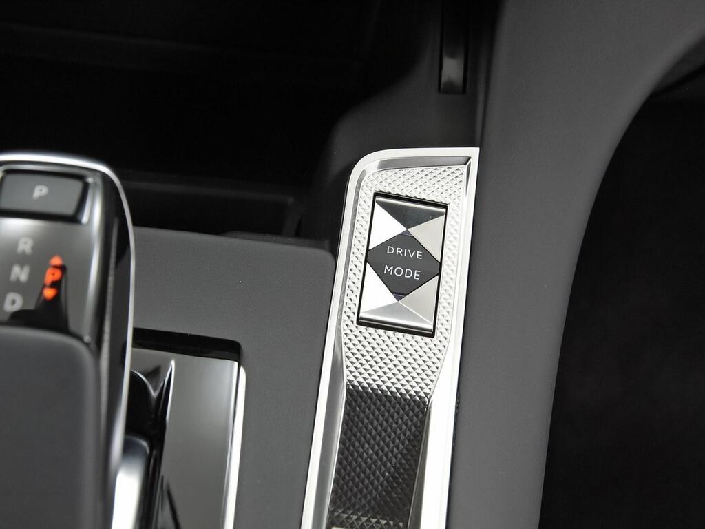 DS DS 7 BlueHDi 130 Automático RIVOLI 35