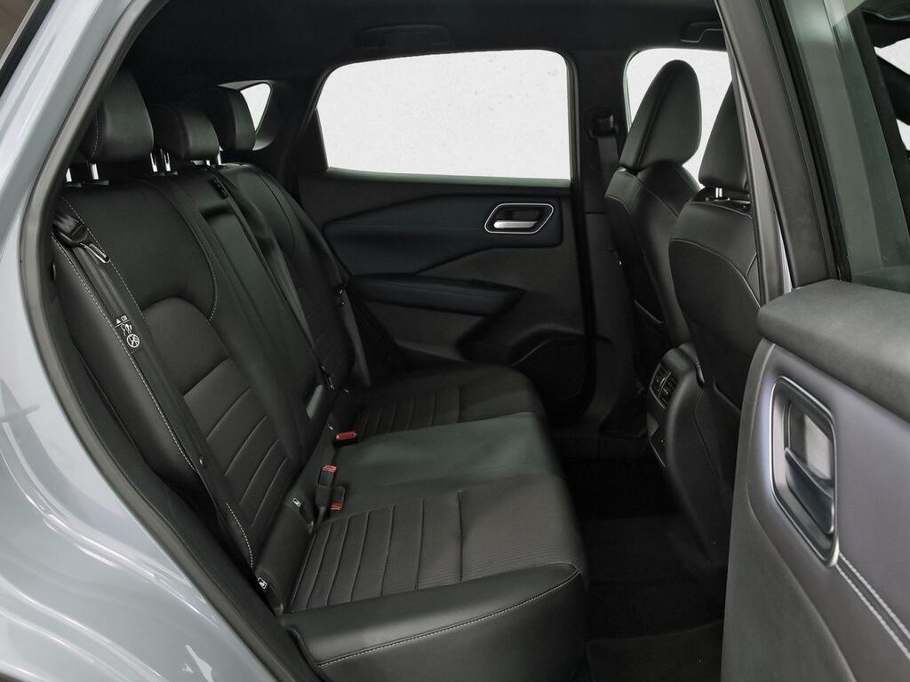 Nissan Qashqai DIG-T 103kW (140CV) mHEV 4x2 Tekna 8