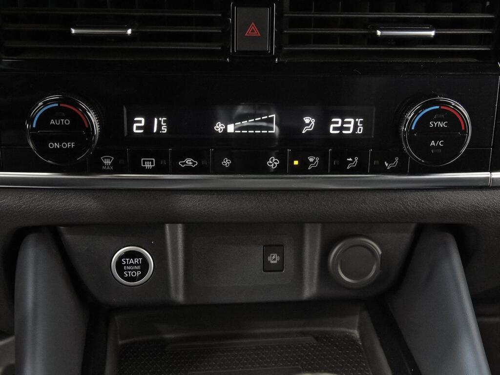 Nissan Qashqai DIG-T 103kW (140CV) mHEV 4x2 Tekna 32