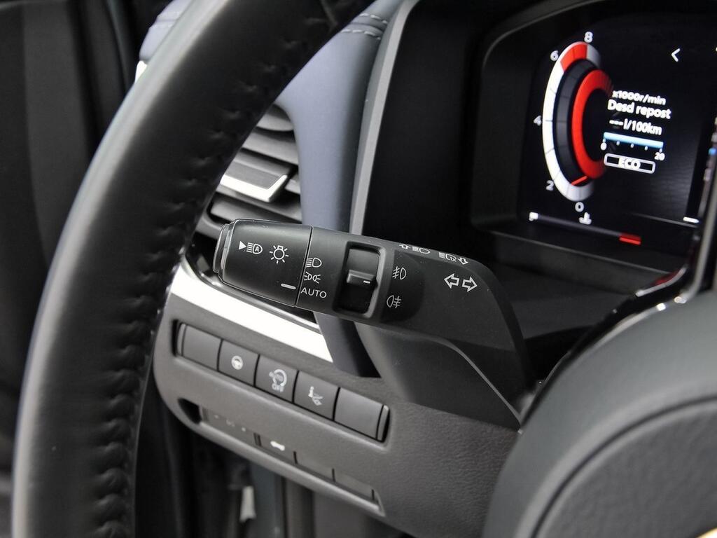 Nissan Qashqai DIG-T 103kW (140CV) mHEV 4x2 Tekna 16