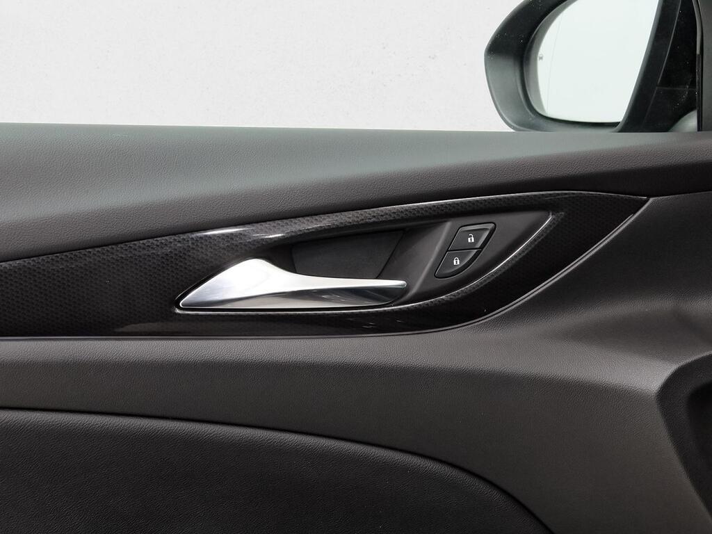 Opel Insignia GS Business Elegance 2.0D DVH 130kW AT8 14