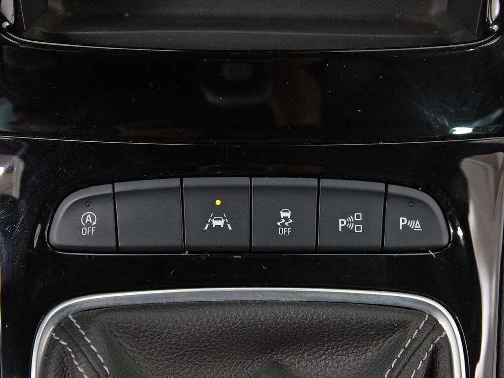 Opel Astra 1.2T SHR 107kW (145CV) Ultimate 29