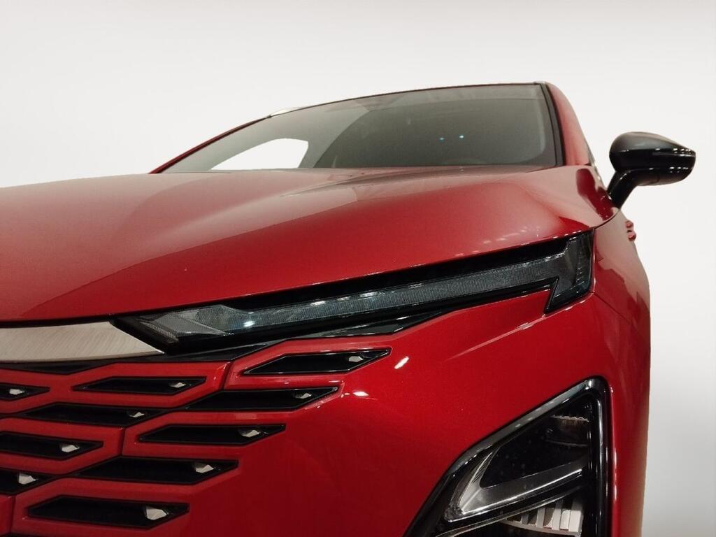 Omoda 5 PREMIUM 1.6 T-GDI 147 CV DCT 5P 17