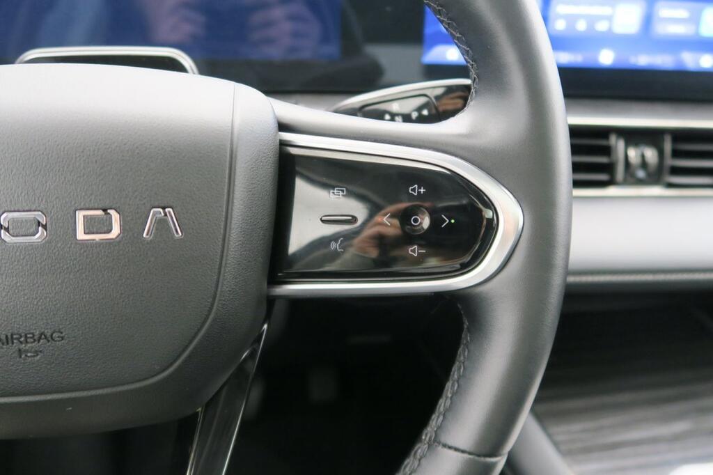 Omoda 5 PREMIUM 1.6 T-GDI 147 CV DCT 5P 12