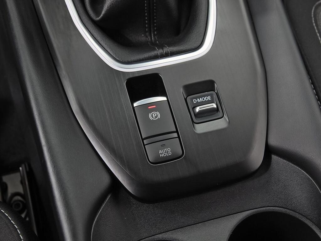 Nissan Qashqai DIG-T 103kW N-Connecta 29