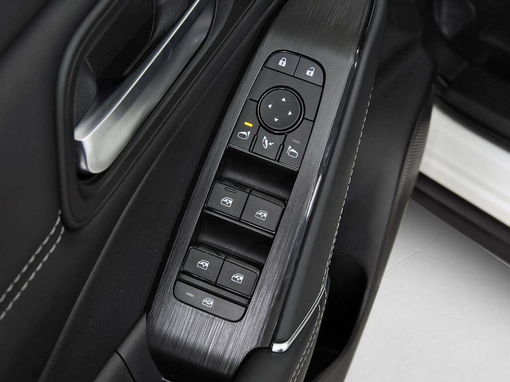 Nissan Qashqai DIG-T 103kW N-Connecta 12