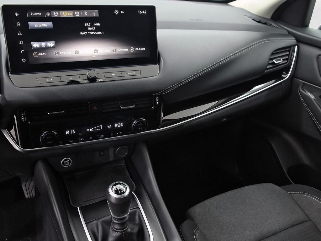 Nissan Qashqai DIG-T 103kW N-Connecta 11