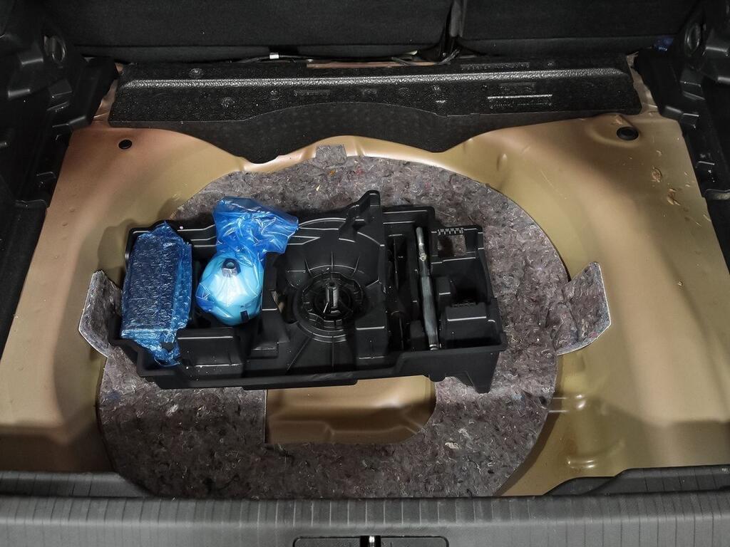 Citroën C4 PureTech 130 S&S 6v Shine 37