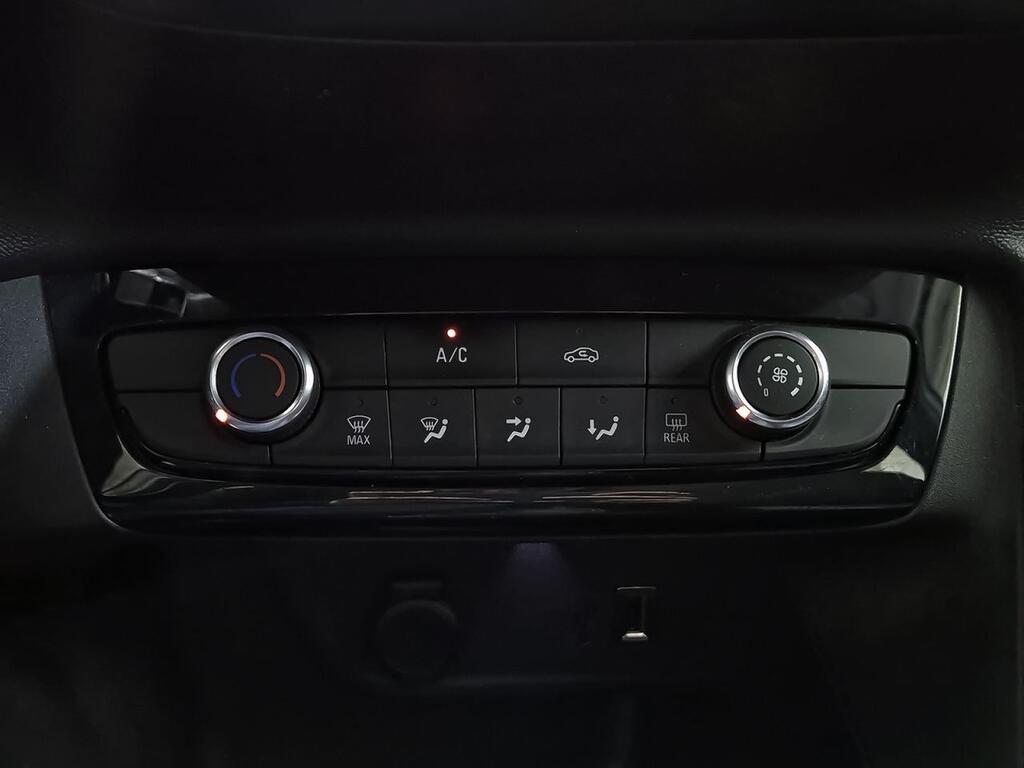 Opel Corsa 1.2T XHL 74kW (100CV) Elegance 22