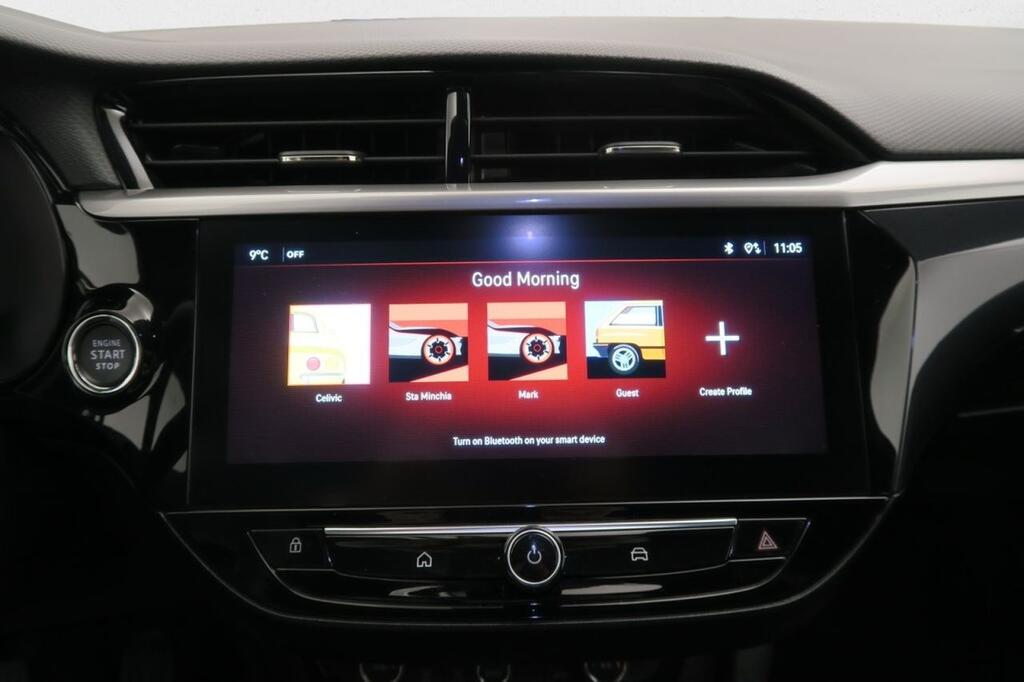 Opel Corsa GS 1.2T XHL100 CV 5P 9