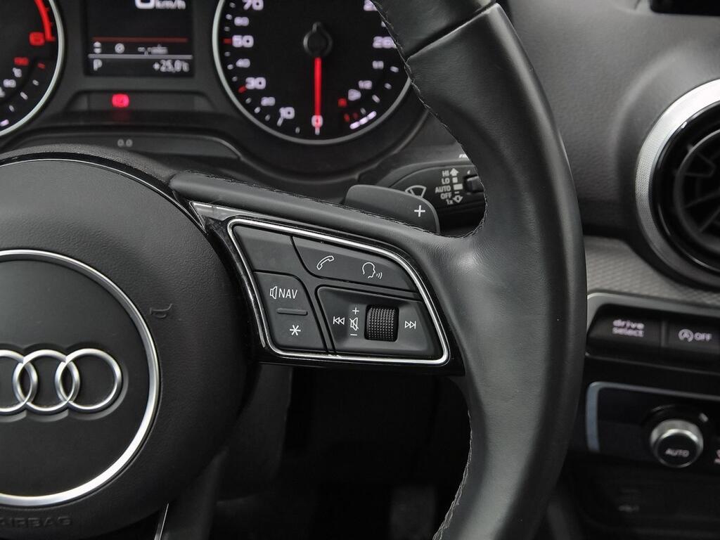 Audi Q2 S line 30 TDI 85kW (116CV) S tronic 21