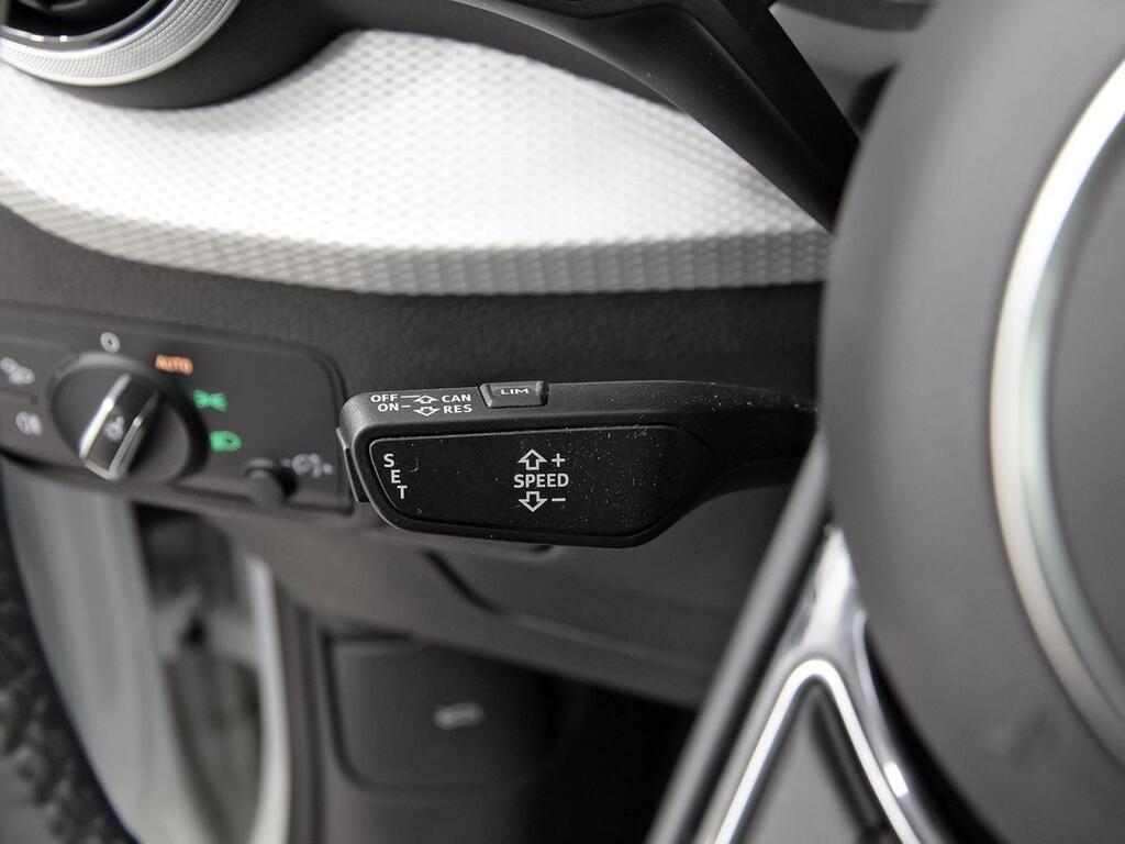 Audi Q2 S line 30 TDI 85kW (116CV) S tronic 18