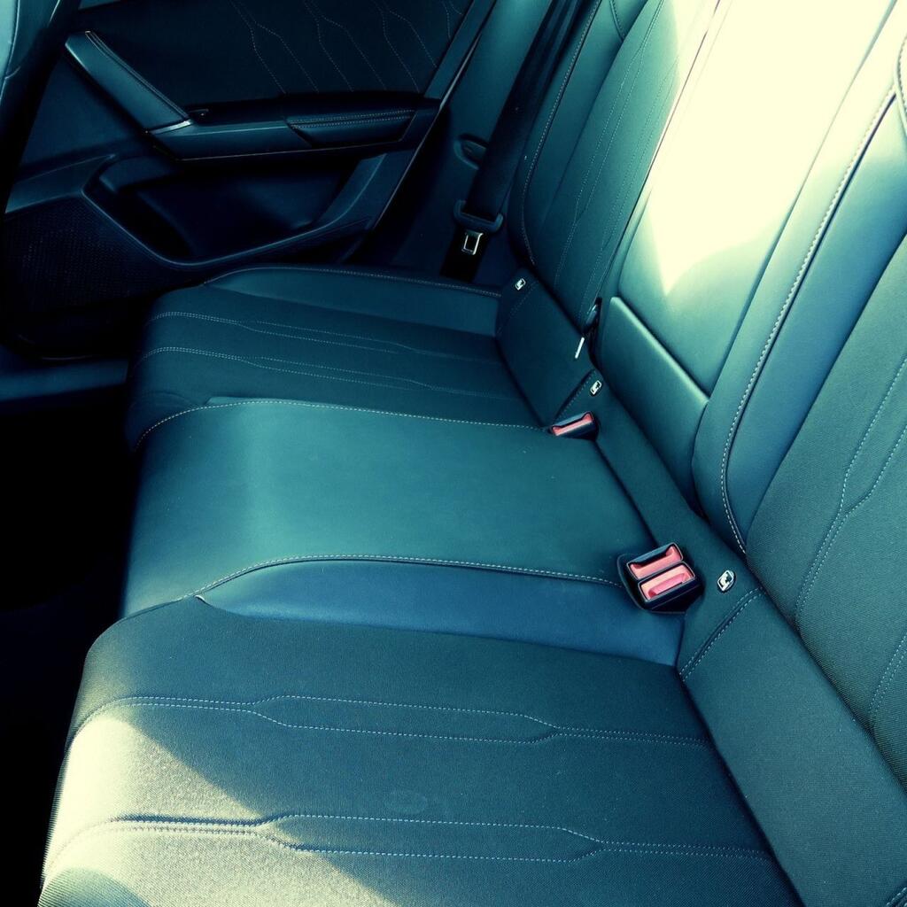 Cupra León ST 1.5 ETSI MHEV DSG 150 CV 5P 17