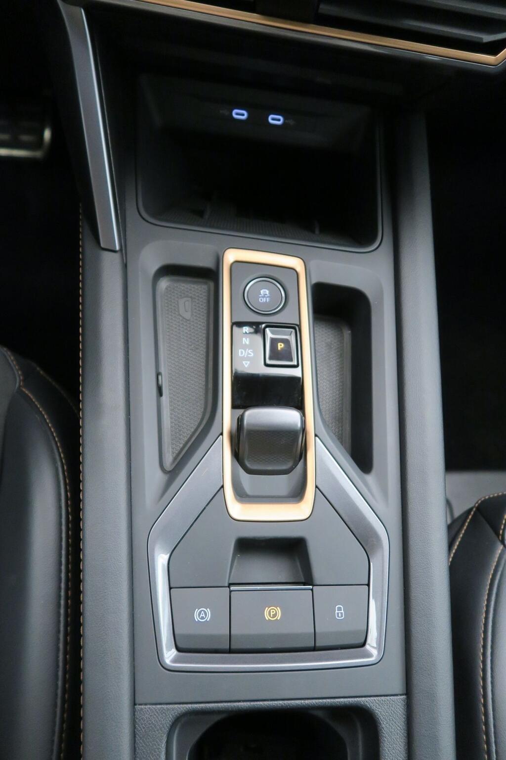 Cupra León ST 1.5 ETSI MHEV DSG 150 CV 5P 14