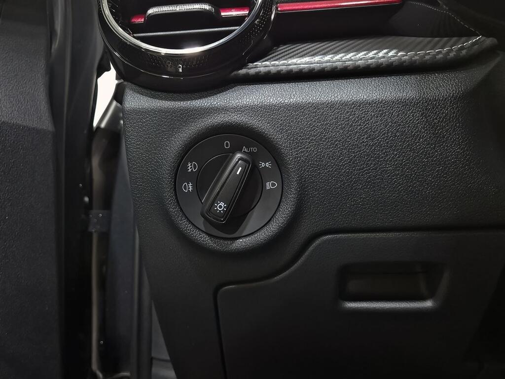 Skoda Fabia 1.0 TSI 85KW (115CV) DSG Monte Carlo 10