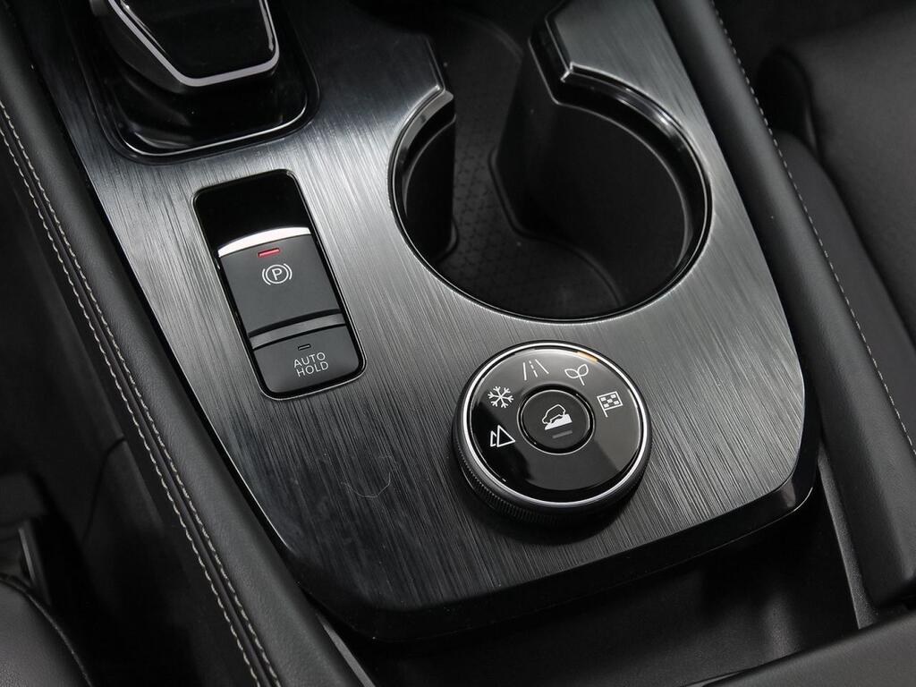 Nissan X-Trail 5pl 1.5 e-4ORCE 158kW 4x4 A/T Tekna 36