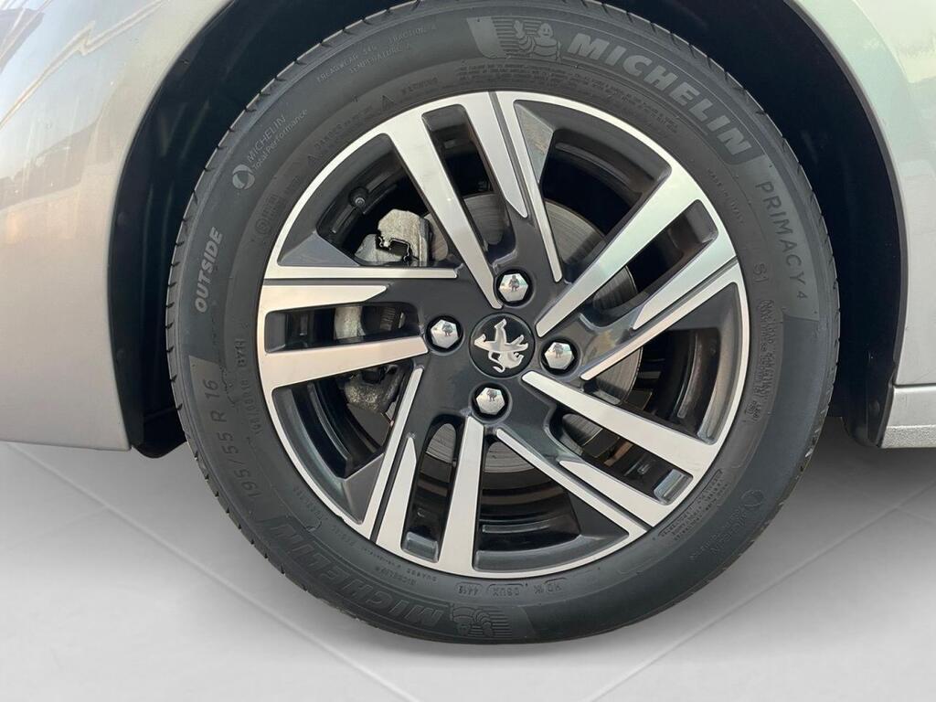 Peugeot 208 PureTech 73kW (100CV) Allure 8