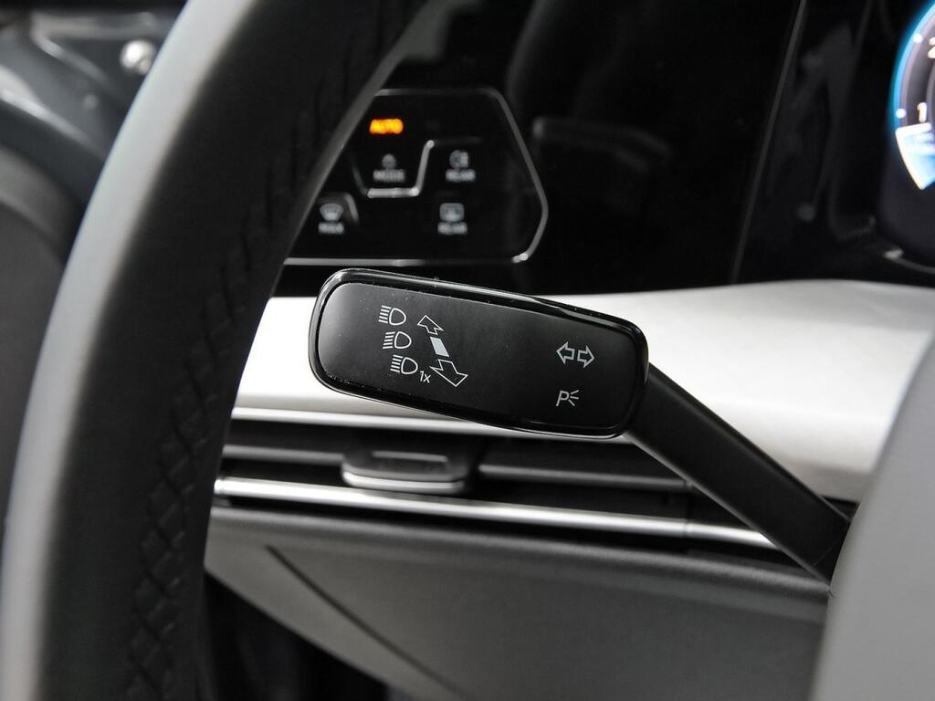 Volkswagen Golf ″Más″ 1.5 TSI 85kW (115CV) 17