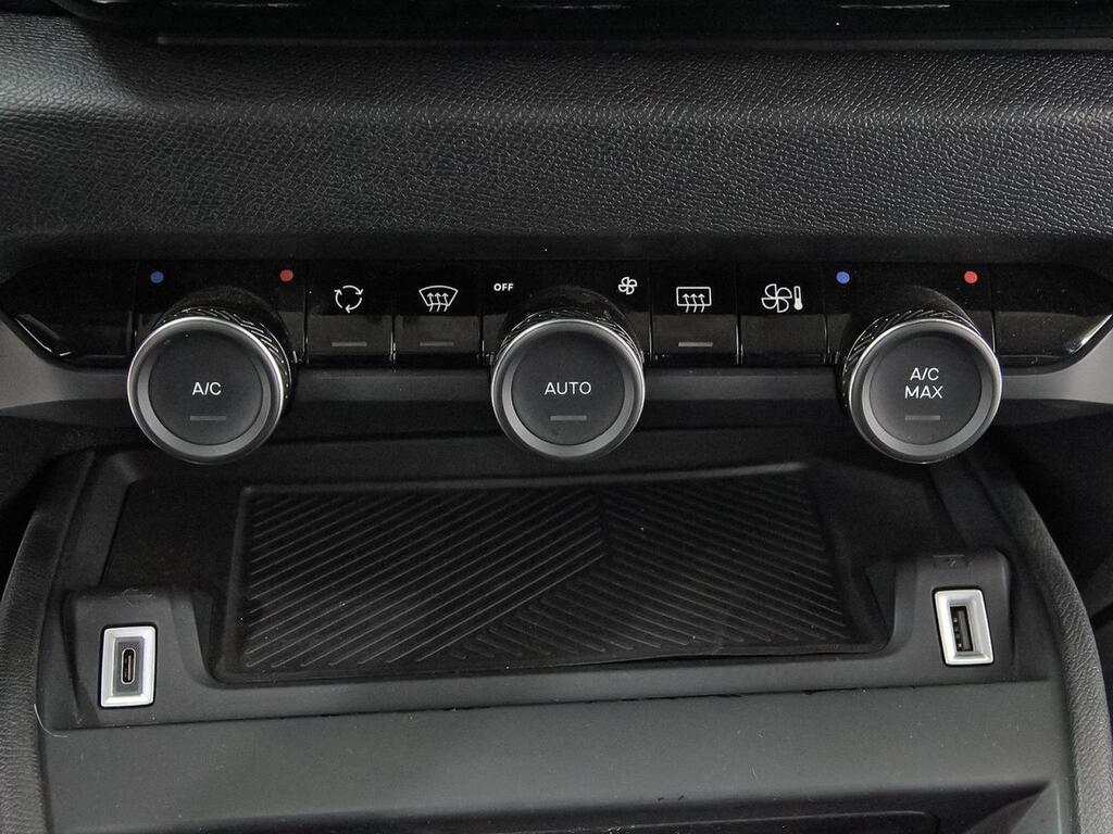 Citroën C4 PureTech 100 S&S 6v Feel 28