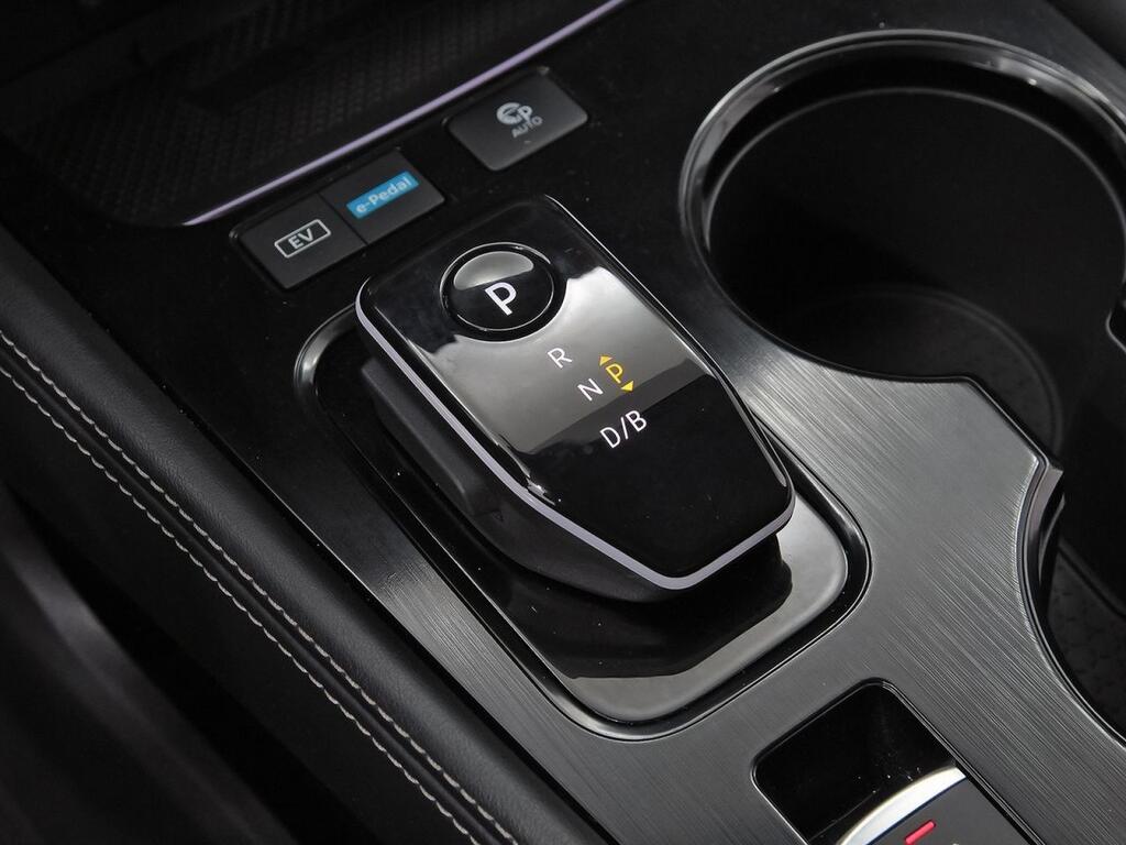 Nissan X-Trail 5pl 1.5 e-POWER 152kW 4x2 A/T Tekna 37