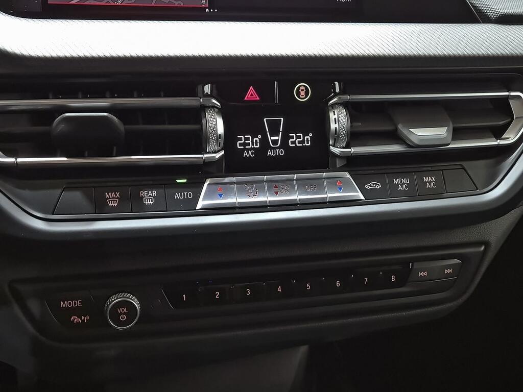 BMW Serie 1 116d Corporate Auto. 25