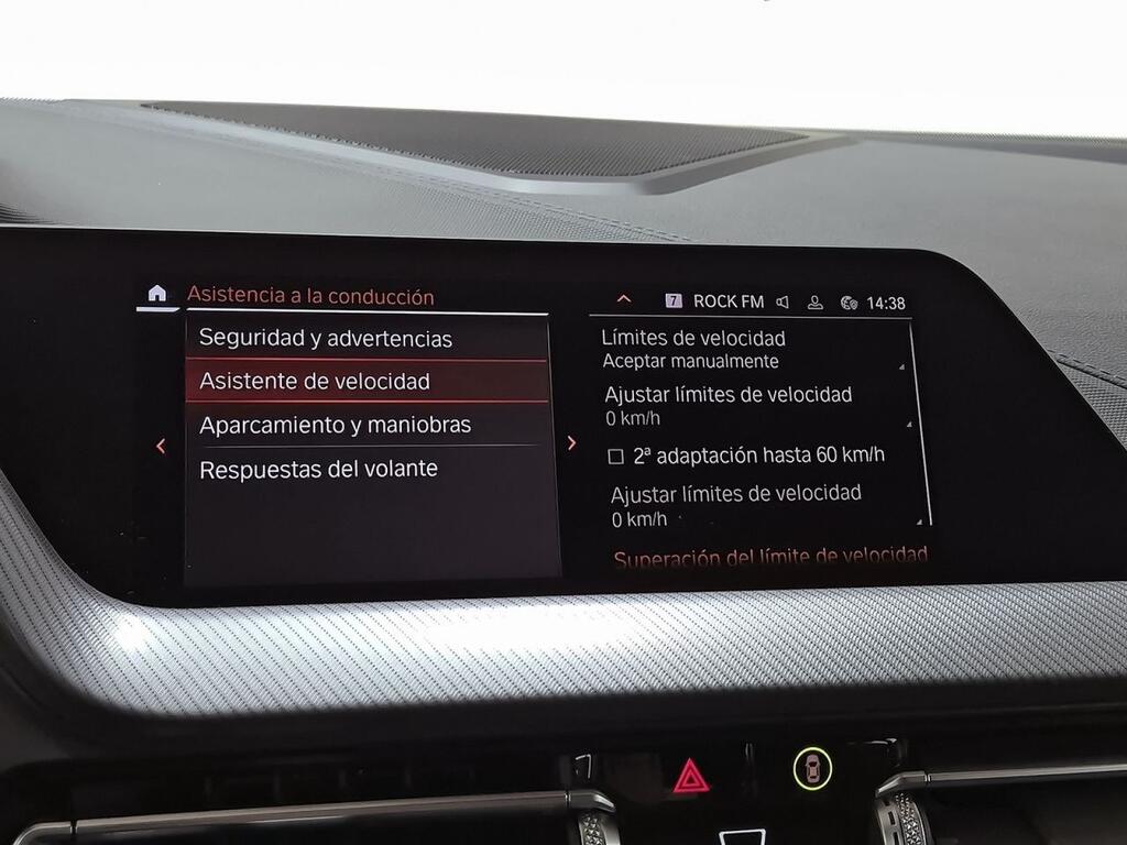 BMW Serie 1 116d Corporate Auto. 21