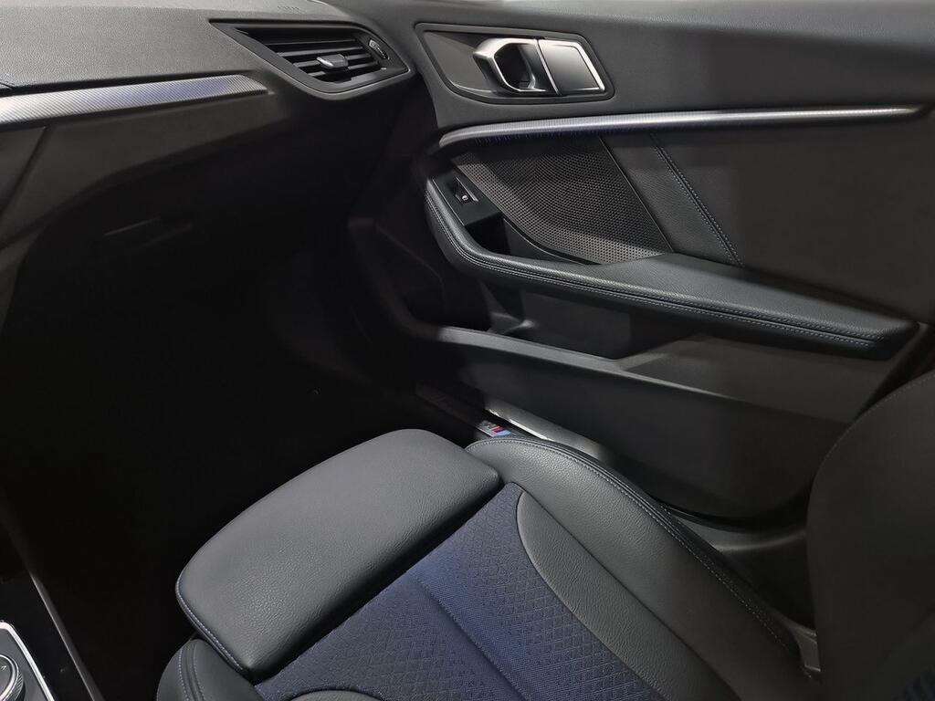 BMW Serie 1 116d Corporate Auto. 29