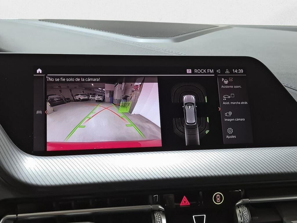 BMW Serie 1 116d Corporate Auto. 24