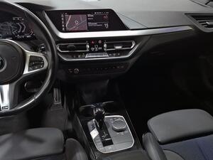 BMW Serie 1 116d Corporate Auto. 28