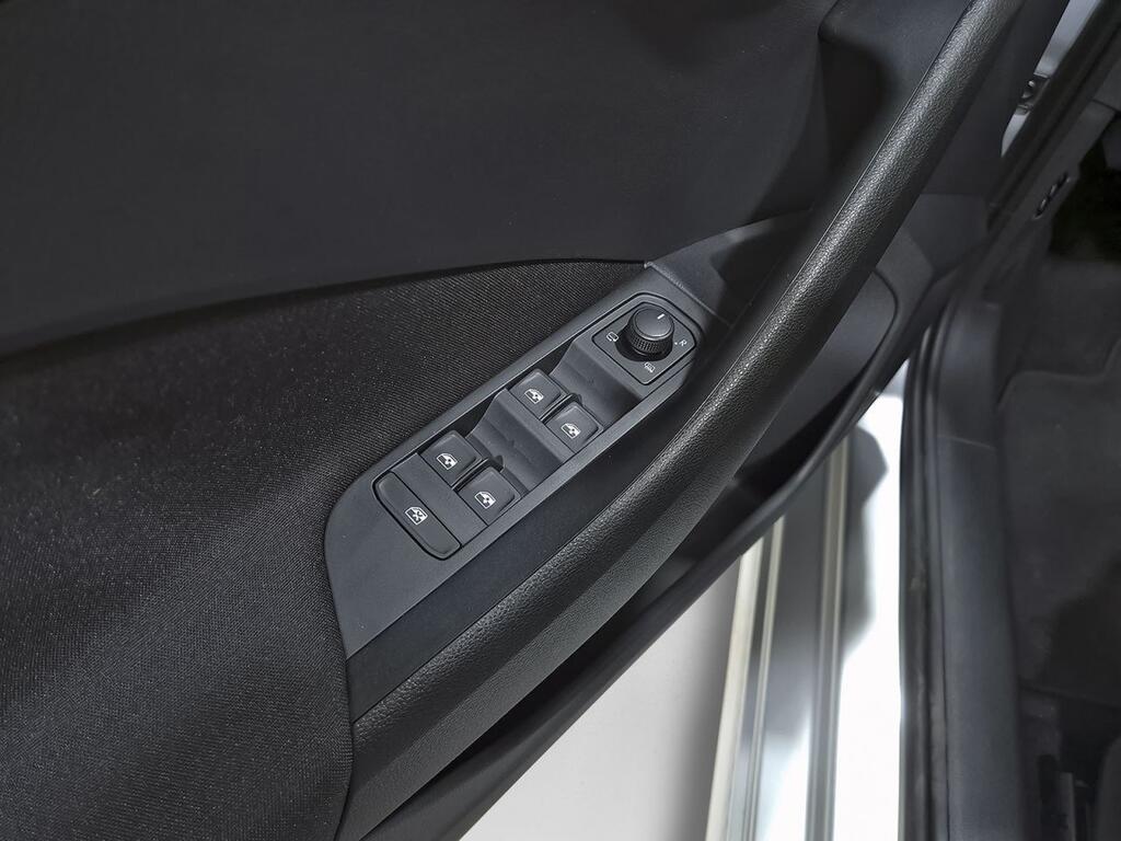 Skoda Kamiq 1.0 TSI 81kW (110CV) Ambition 9