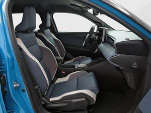 Nissan Micra Long Range 4x2 Tekna 7