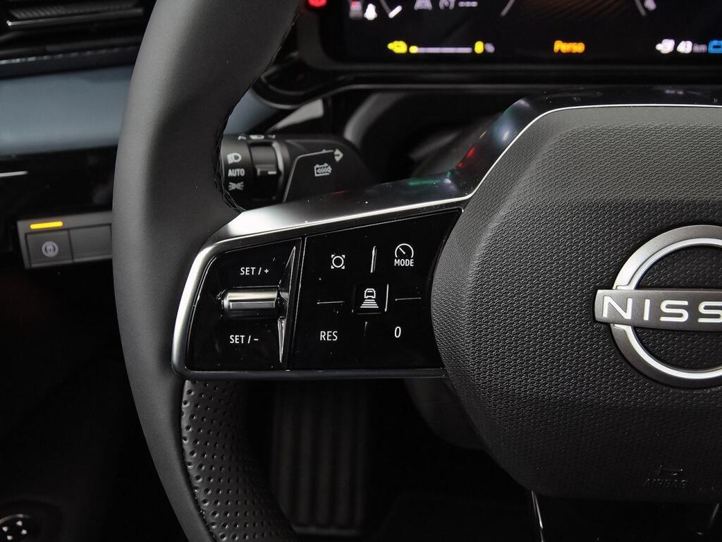 Nissan Micra Long Range 4x2 Tekna 19