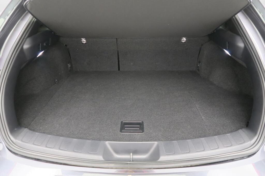 Lexus UX 300H PLUS 2.0 HYBRID 199 CV AUTO 5P 19