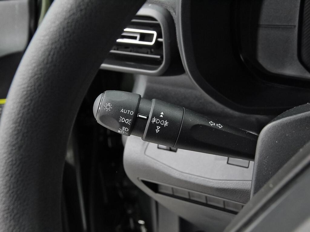 Citroën Berlingo Talla M BlueHDi 100 S&S PLUS 16