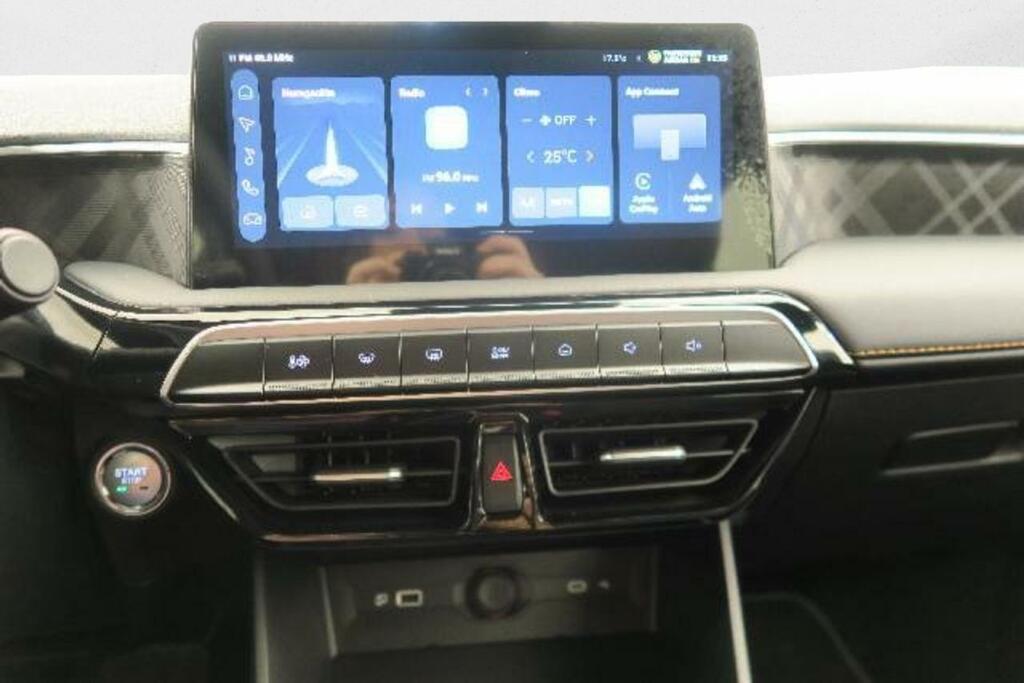 MG MG3 HEV LUXURY 10