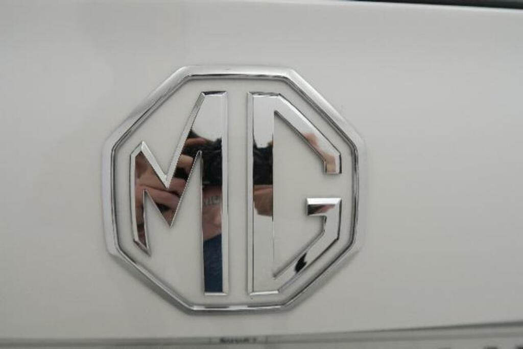 MG MG3 HEV LUXURY 18