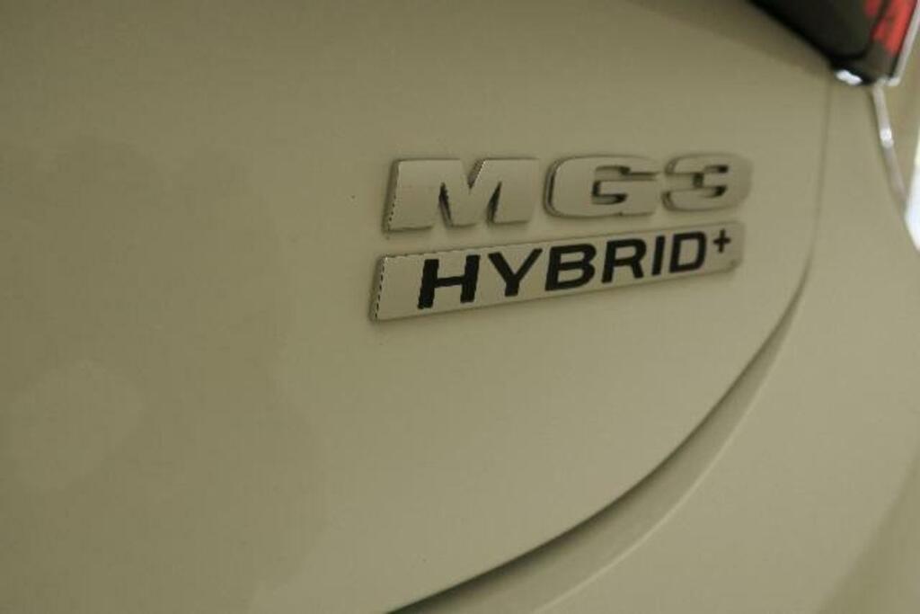 MG MG3 HEV LUXURY 19