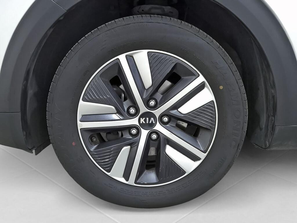 Kia Niro 1.6 GDi HEV 104kW (141CV) Drive 10