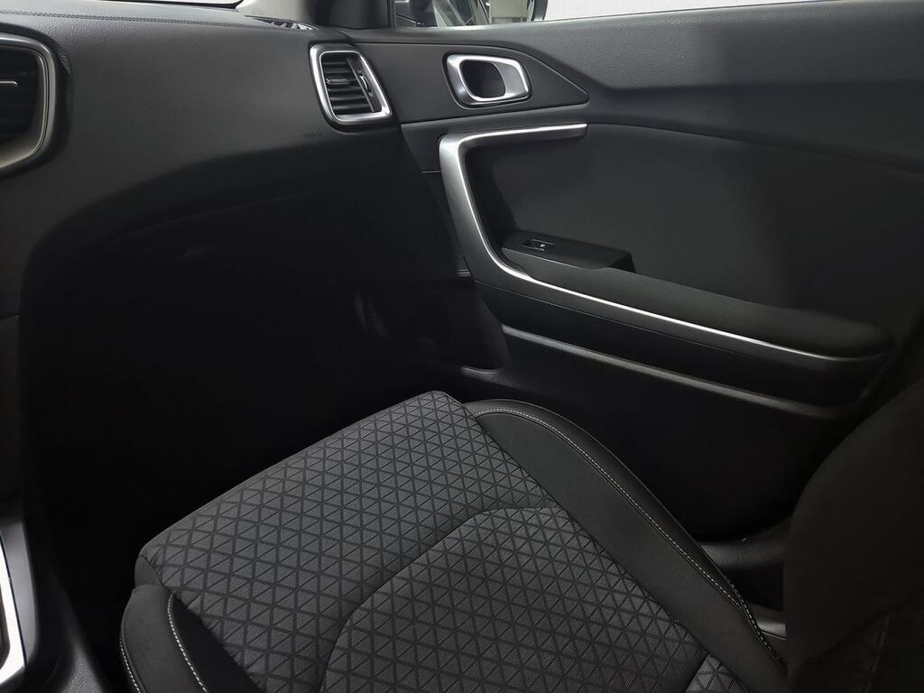 Kia XCeed 1.6 MHEV iMT Drive 100kW (136CV) 10