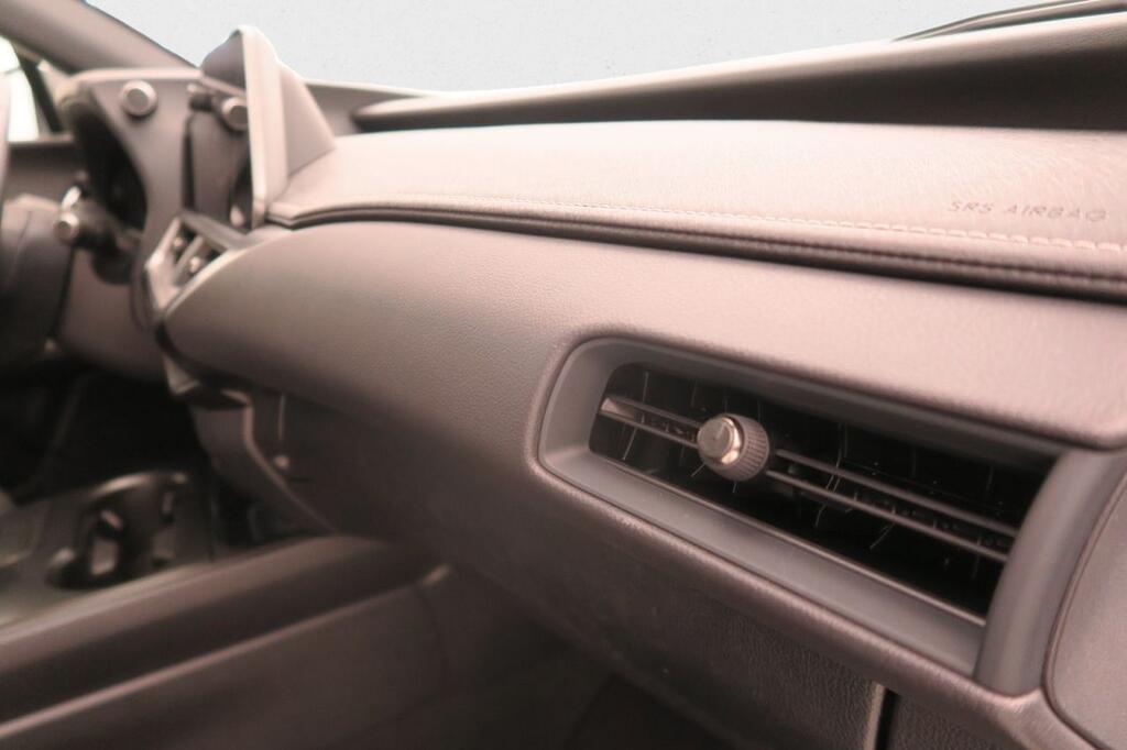 Lexus UX 300H PLUS 2.0 HYBRID 199 CV AUTO 5P 11