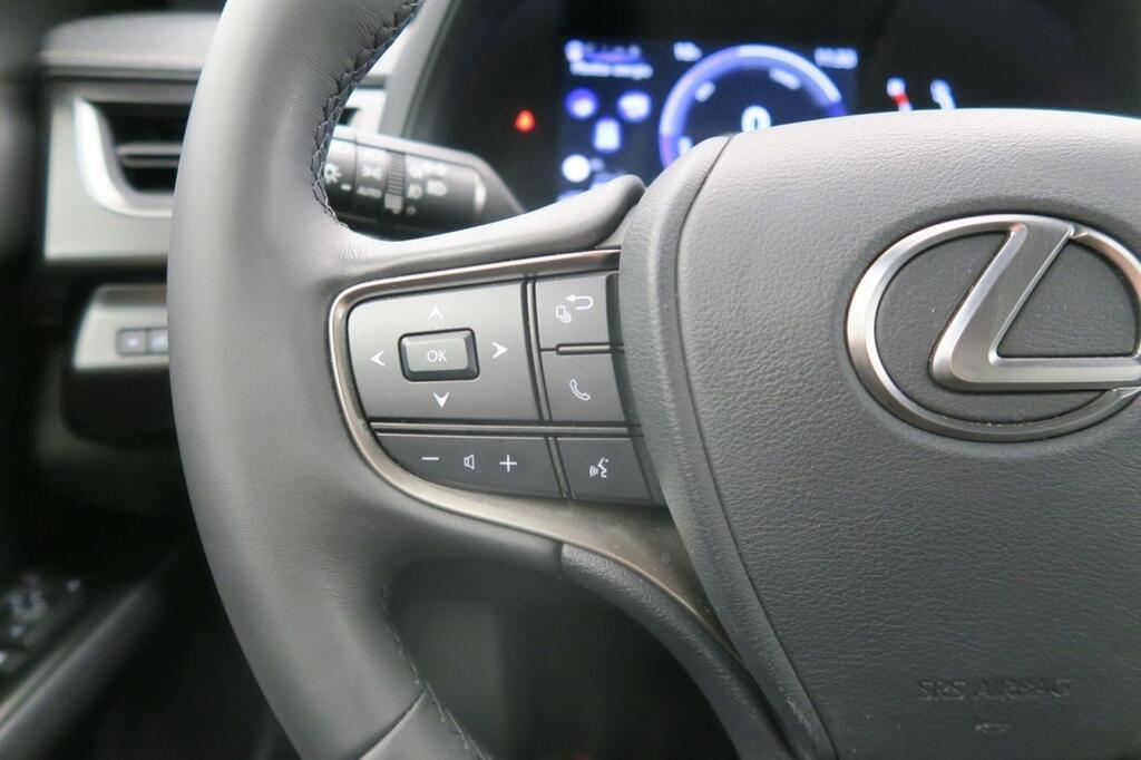 Lexus UX UX MC24 13