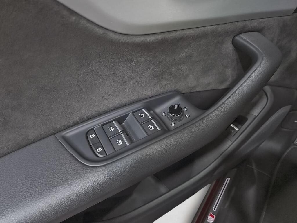 Audi Q8 45 TDI 170kW Black L quattro tiptronic 11