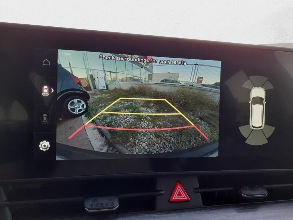 Kia Sportage 1.6 T-GDi MHEV 180CV Tech 4x4 DCT 21