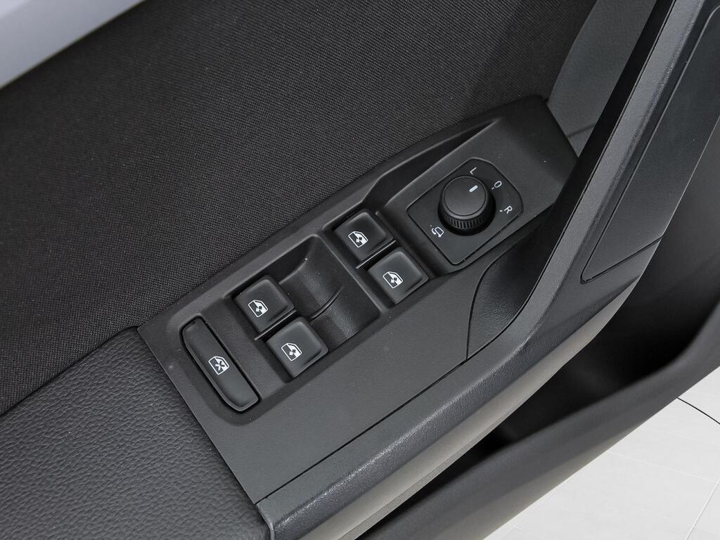 Seat Ibiza 1.0 TSI 85kW (115CV) FR Salta 10