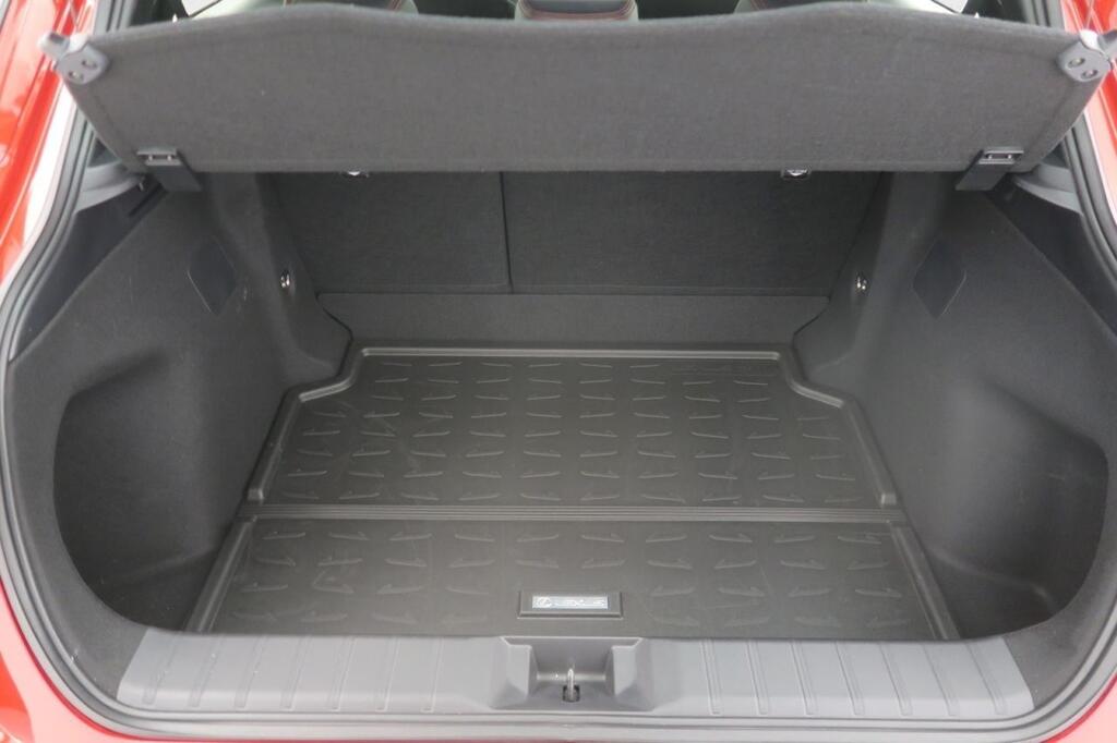 Lexus LBX ELEGANT PLUS BLACK 1.5 HYBRID 136 CV AUTO 5P 18