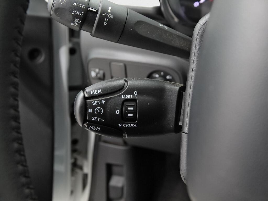 Citroën C3 PureTech 60KW (83CV) Shine 17