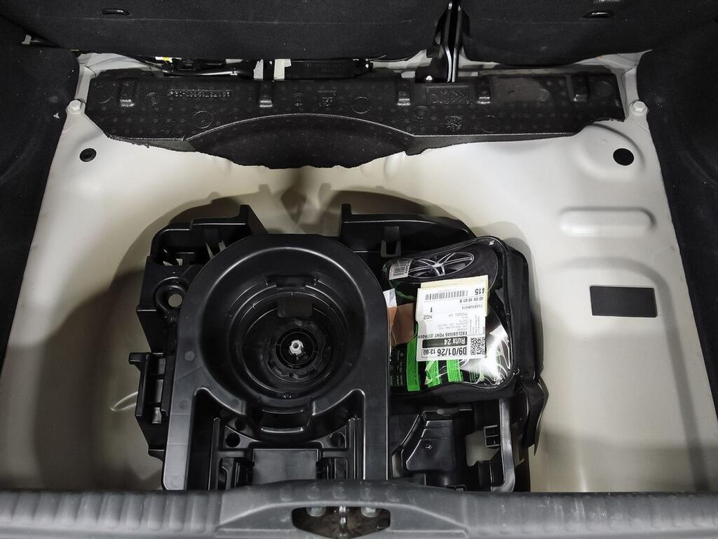 Citroën C3 PureTech 60KW (83CV) Shine 34