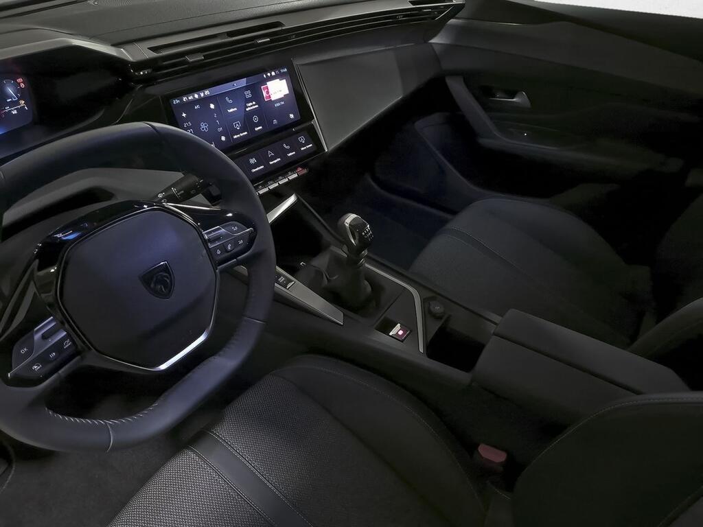 Peugeot 308 5P Allure PureTech 130 S&S MAN 30