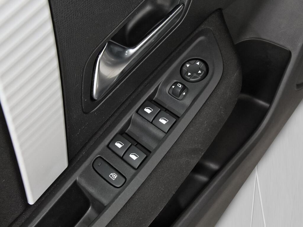 Citroën C4 BlueHDi 110 S&S 6v Feel 13